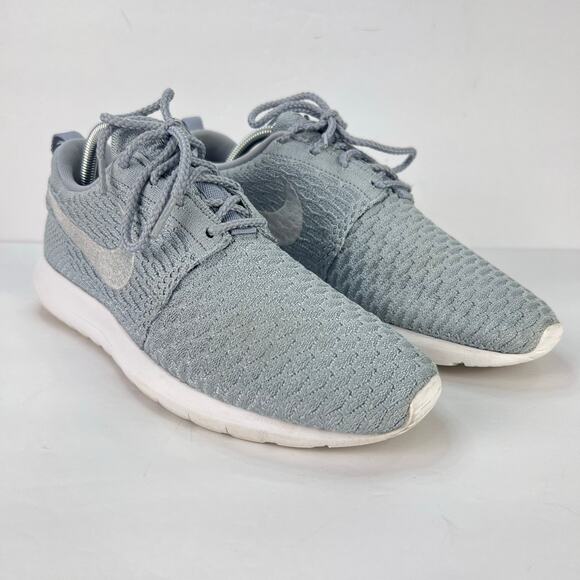 EUC Nike Roshe NM Flyknit Wolf Grey 677243-012 Mens 8.5 Athletic Running Sneaker - Picture 3 of 8